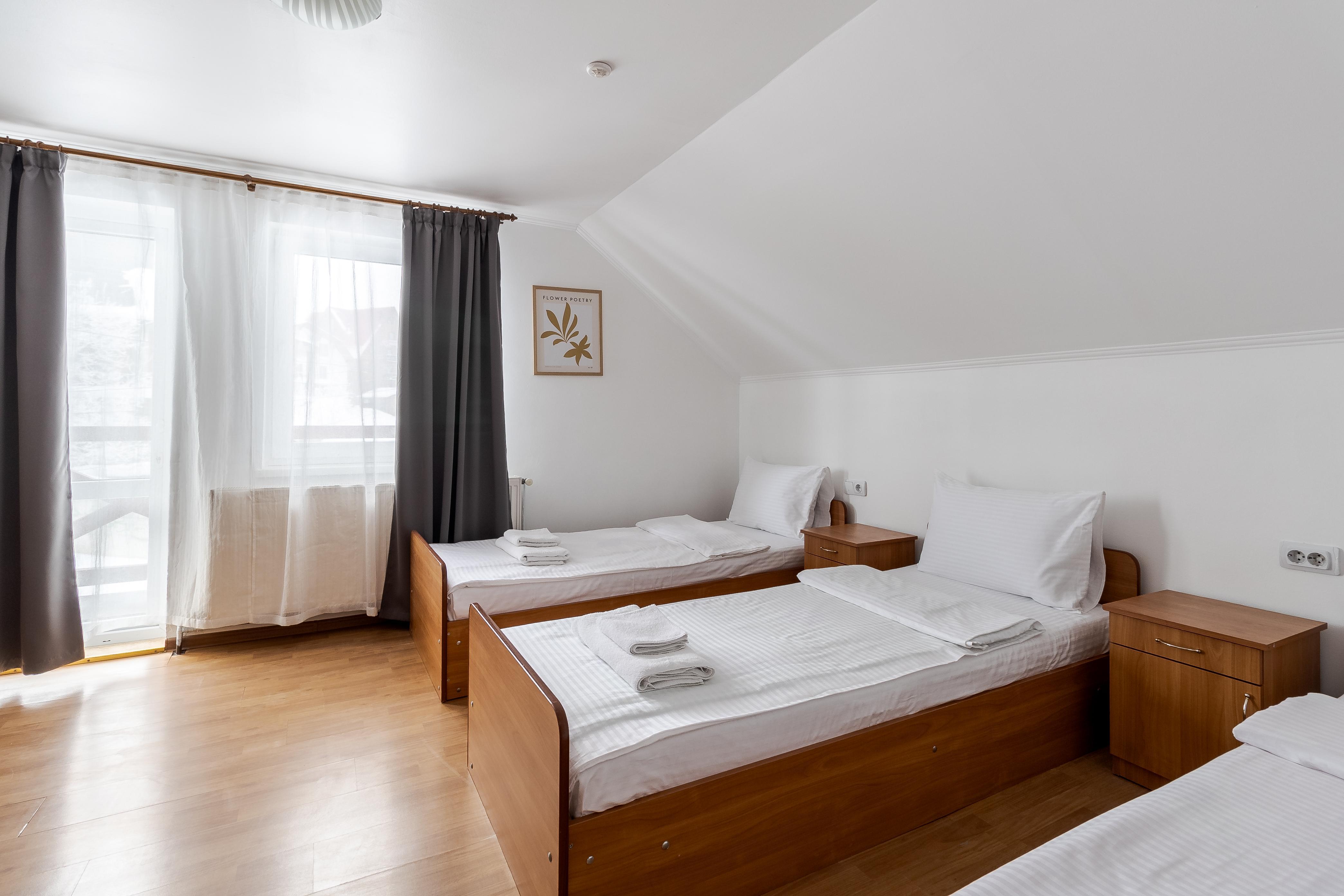 Robert Hotel ドラゴブラト エクステリア 写真